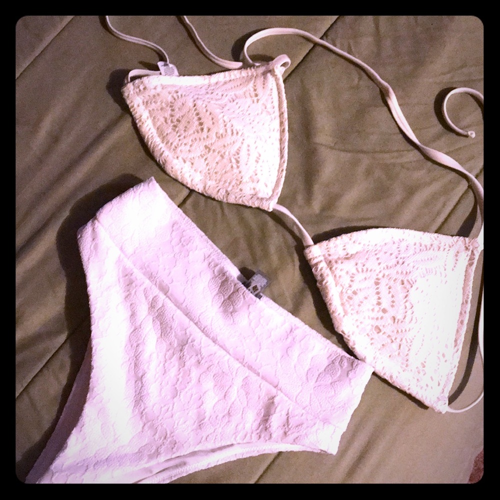 AERIE White Crochet Bikini 💟